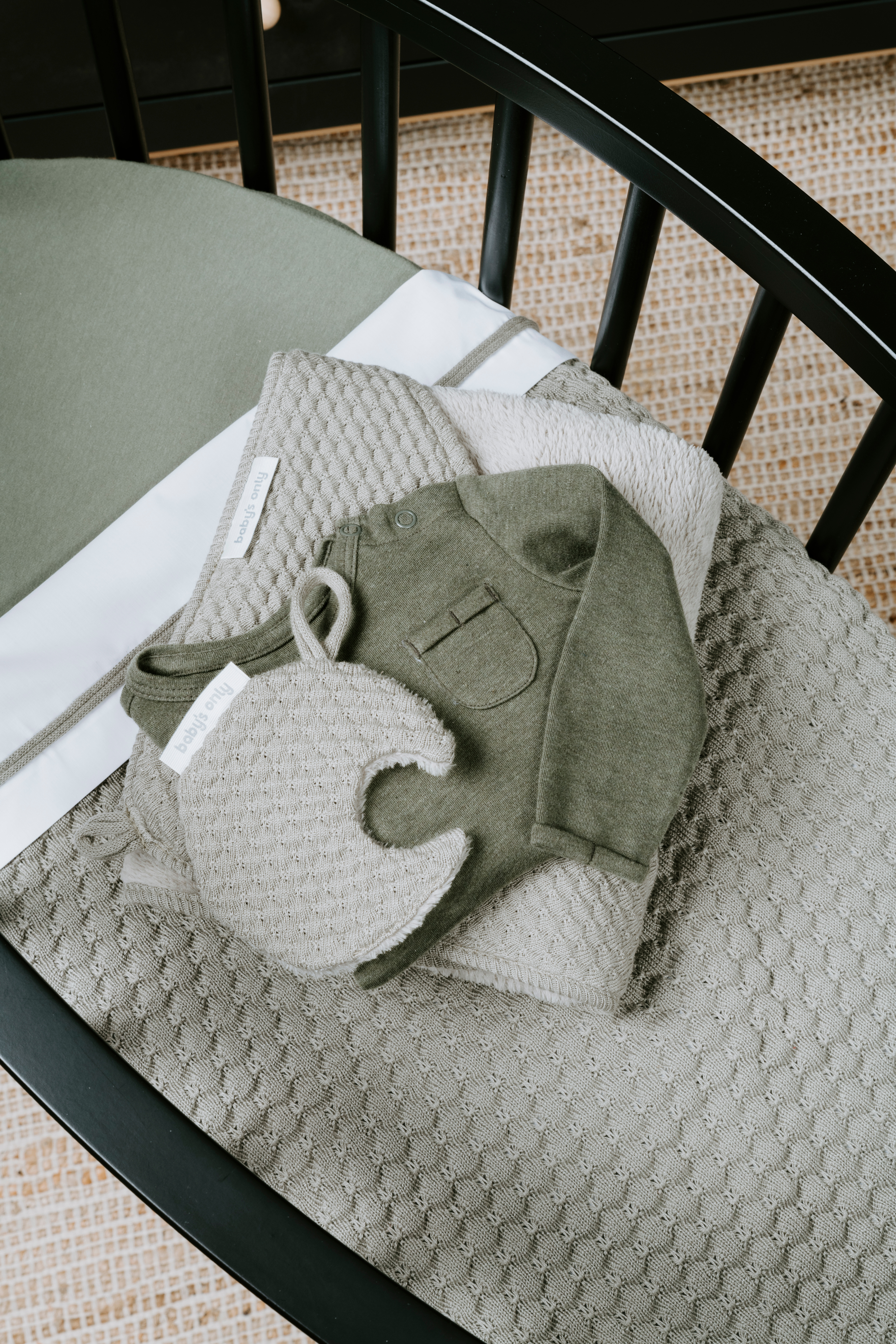 Baby crib blanket Sky-Chunky urban taupe