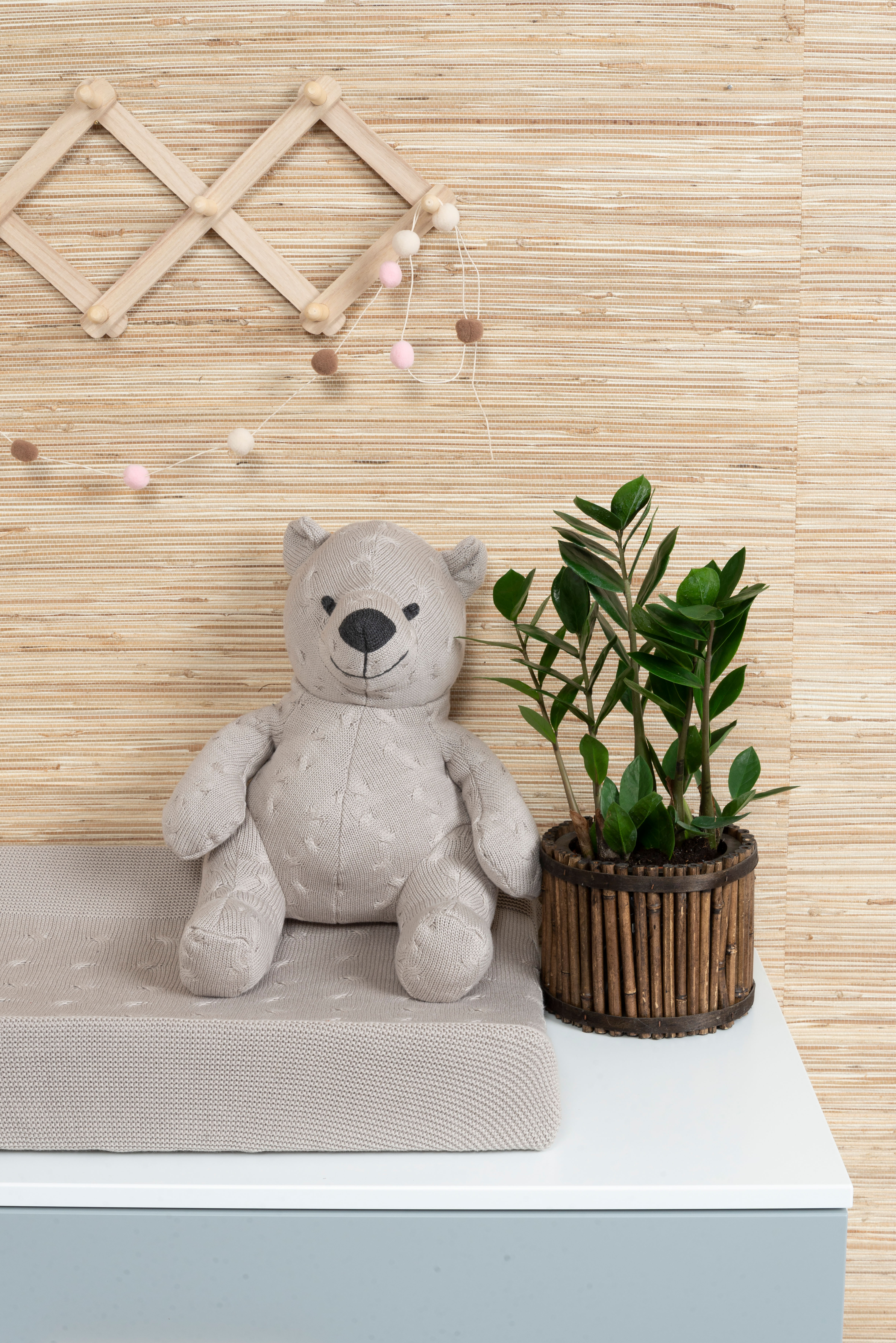 Stuffed bear Cable anthracite - 35 cm
