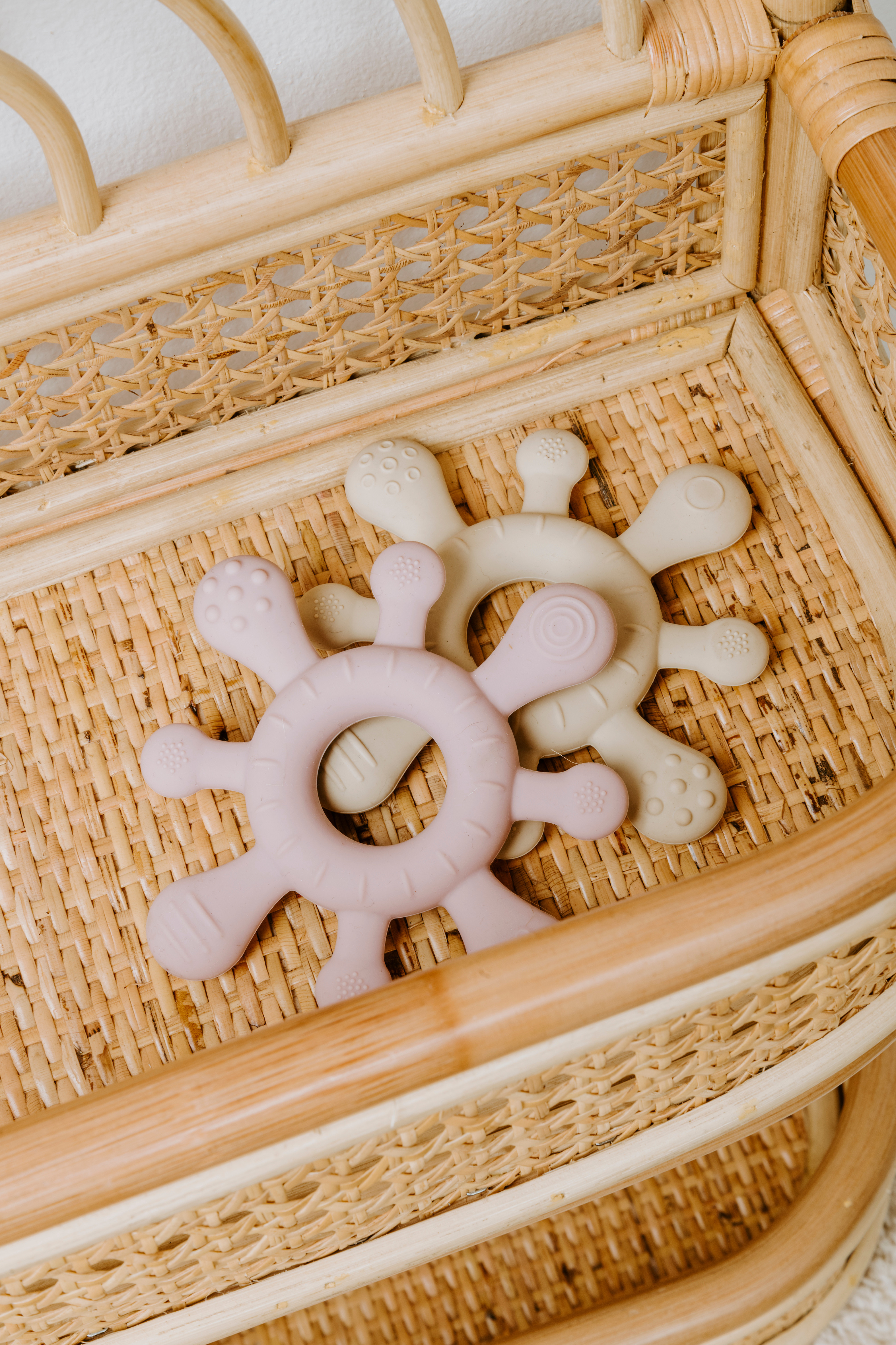 Teething ring blossom old pink